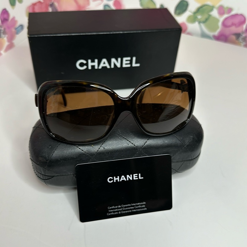 CHANEL 5414-A Acetate CC Butterfly Sunglasses Tortoise Brown Gradient
